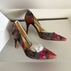 Jessica Simpson Floral Print Women's Heels - Black and Red